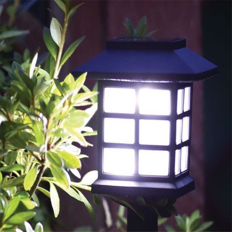 Luz solar de exteriores para césped